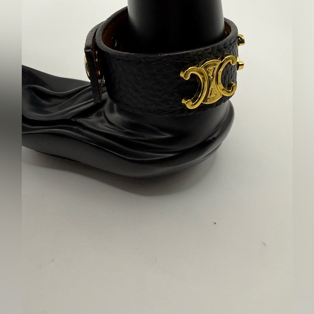 Luxury Black leather bracelet with gold-tone Cel logo snap closure New - Picture 7 of 9